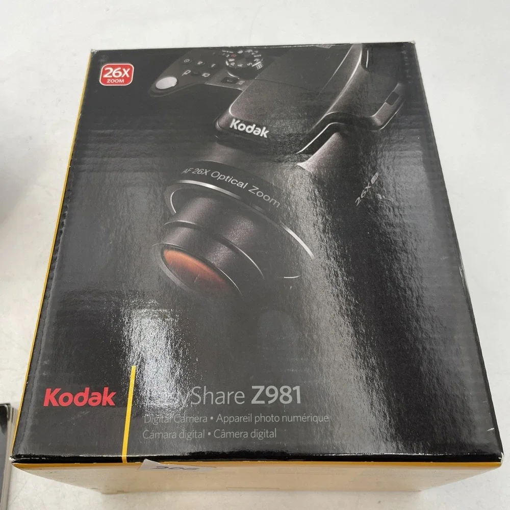 Kodak EasyShare Digital Camera Z981 14.0MP 26x Zoom+Battery+Manuals+Case